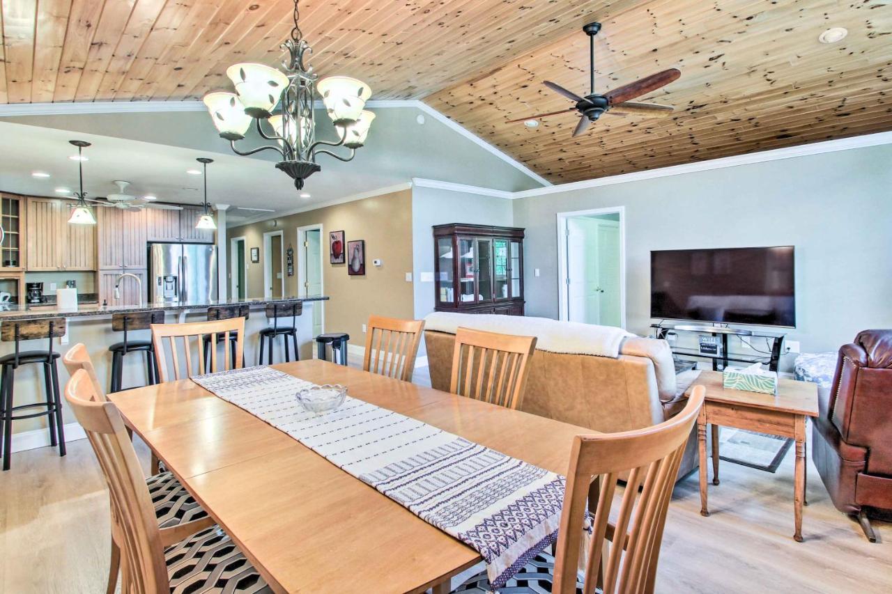 Readfield Retreat With Lake Maranacook Views! Esterno foto