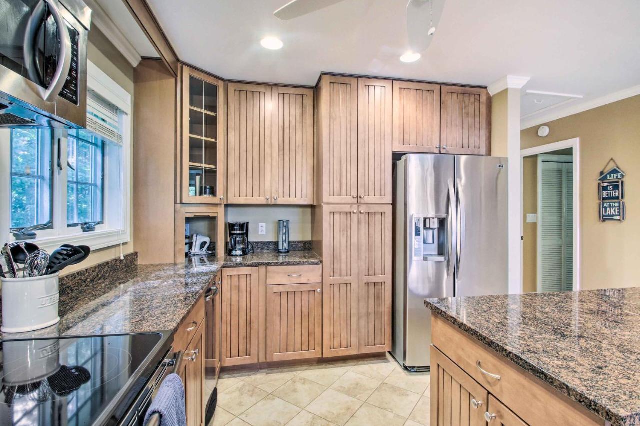Readfield Retreat With Lake Maranacook Views! Esterno foto