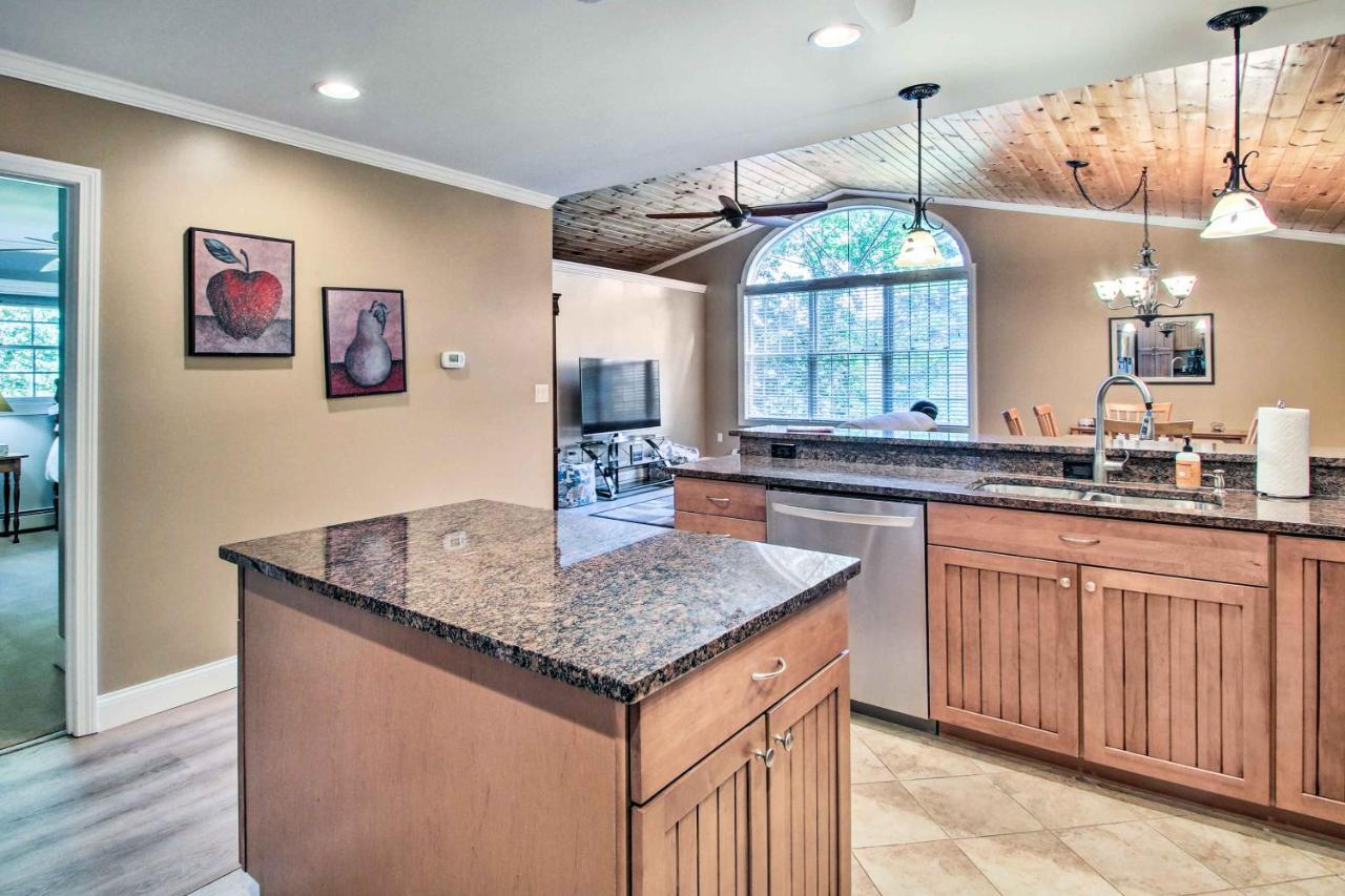 Readfield Retreat With Lake Maranacook Views! Esterno foto